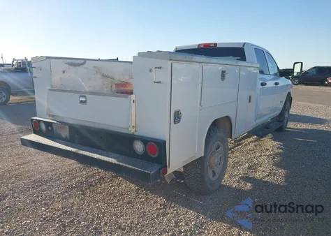 2022 Ram 2500 Tradesman 4X4 8' Box z USA, uszkodzony, nr VIN 3C7WR5HJ9NG273650